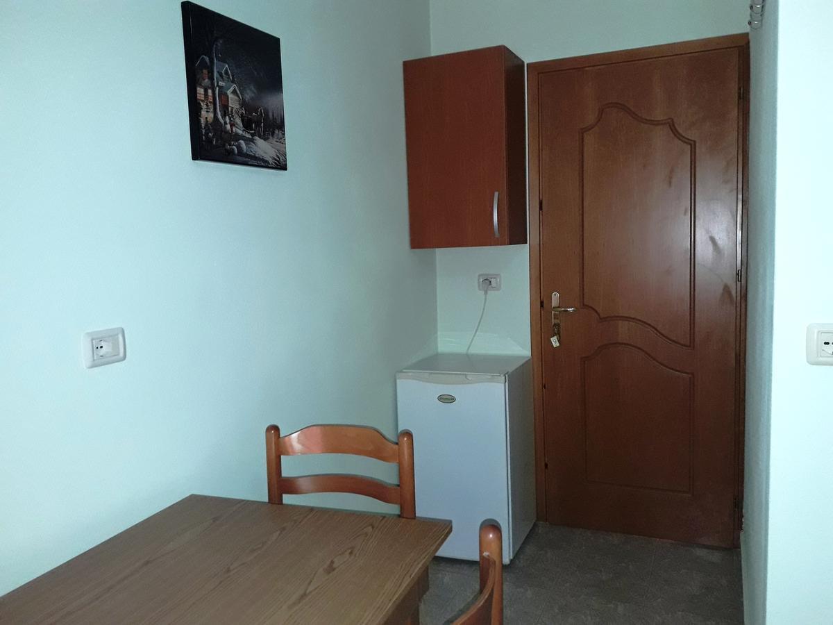 Tani'S Guesthouse Ksamil Buitenkant foto