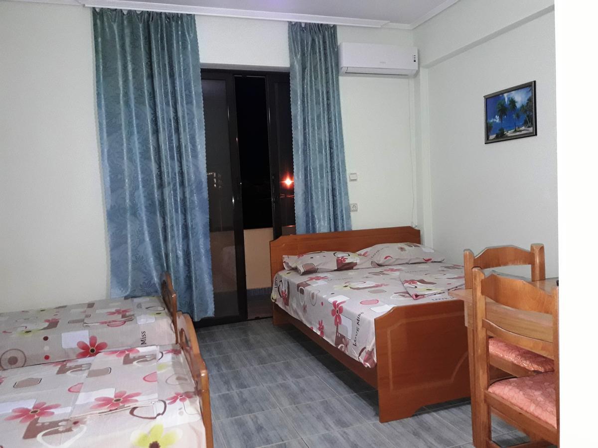 Tani'S Guesthouse Ksamil Buitenkant foto