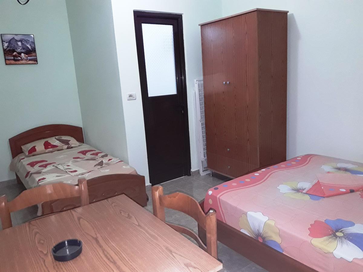 Tani'S Guesthouse Ksamil Buitenkant foto