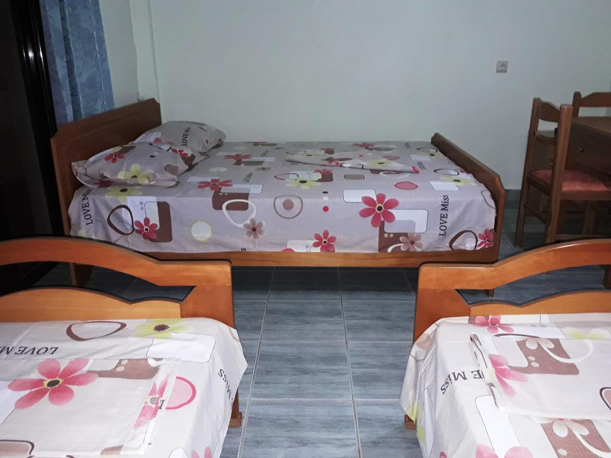 Tani'S Guesthouse Ksamil Buitenkant foto