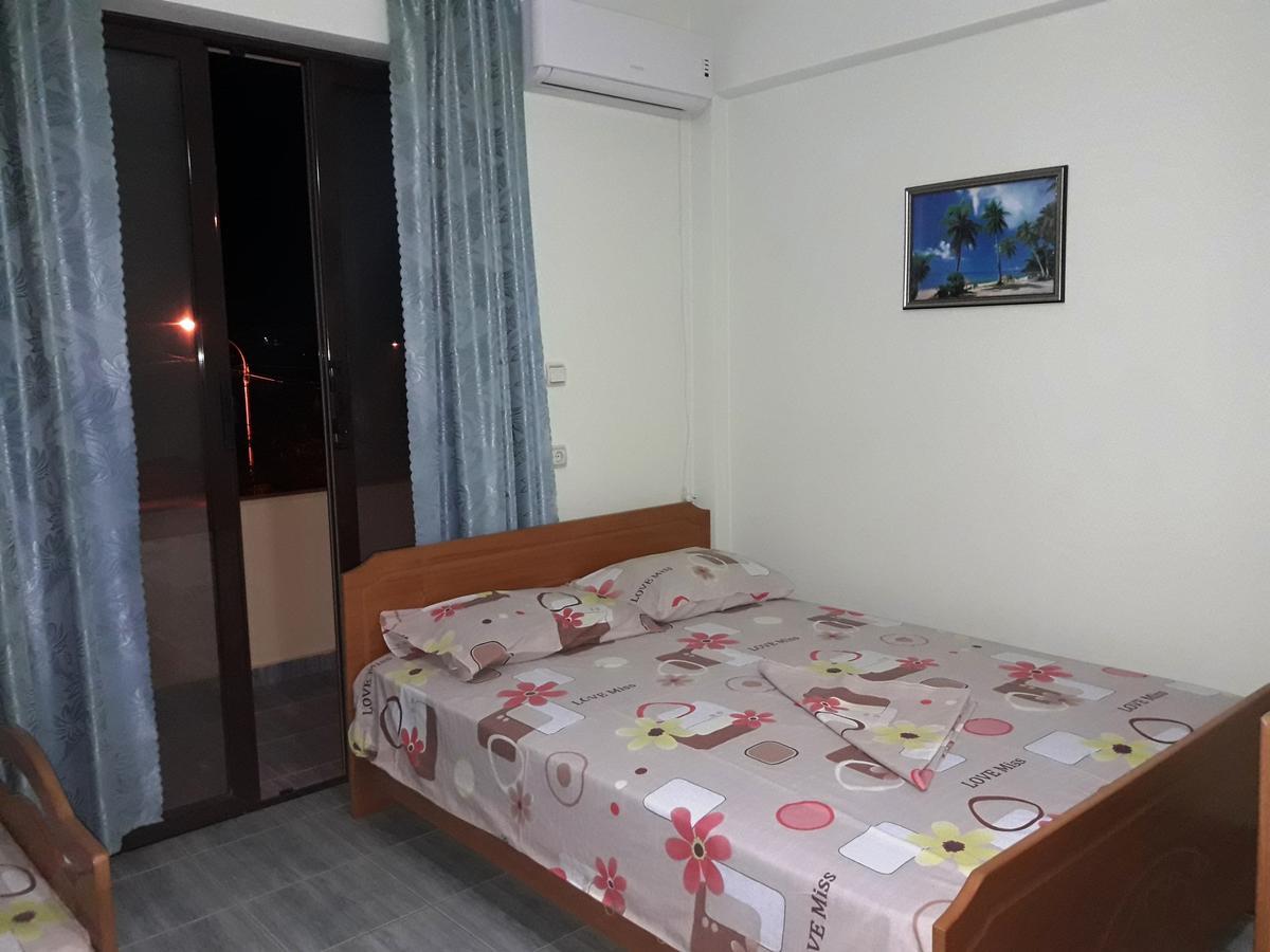 Tani'S Guesthouse Ksamil Buitenkant foto
