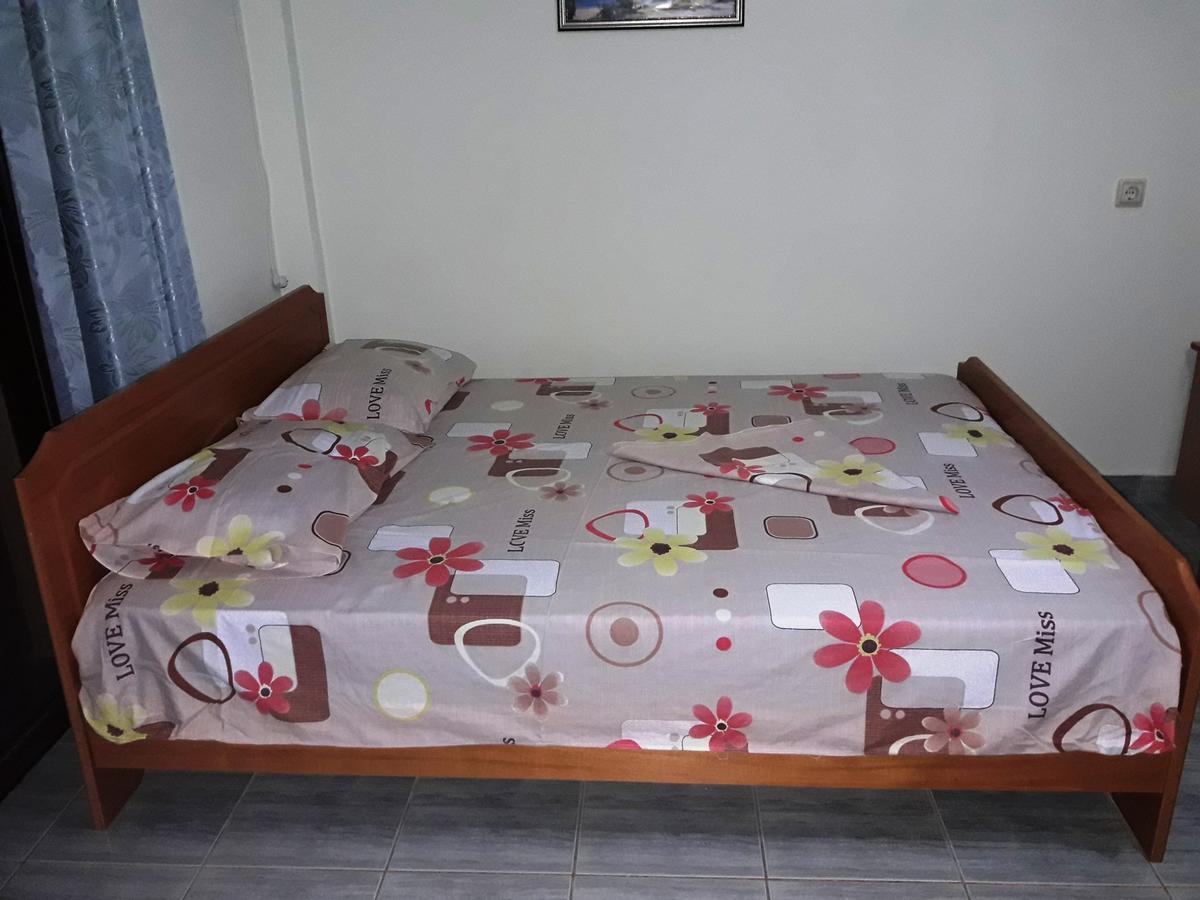 Tani'S Guesthouse Ksamil Buitenkant foto